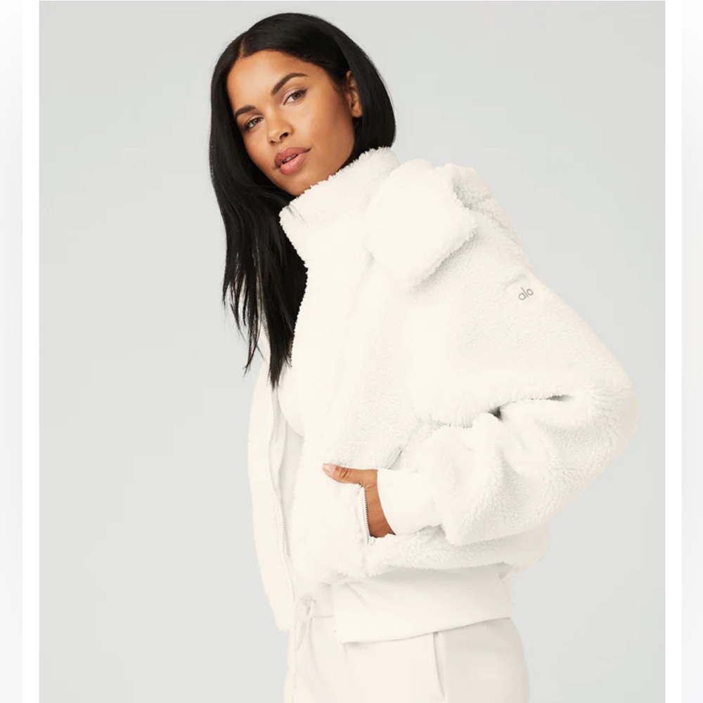Foxy Sherpa Jacket ALO